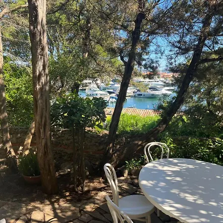 Charming Flat In With Lush Garden! Apartment Porto Rotondo