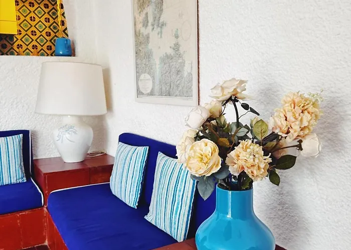 Charming Flat In With Lush Garden! Apartman